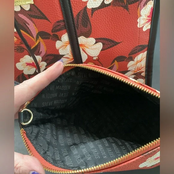 EUC 3 pcs. Steve Madden Red Floral Tote With Matching Crossbody and Zipper Bag - Picture 12 of 15